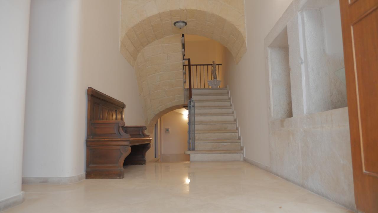 Borgo Marsala Bed and Breakfast Trani Exteriör bild