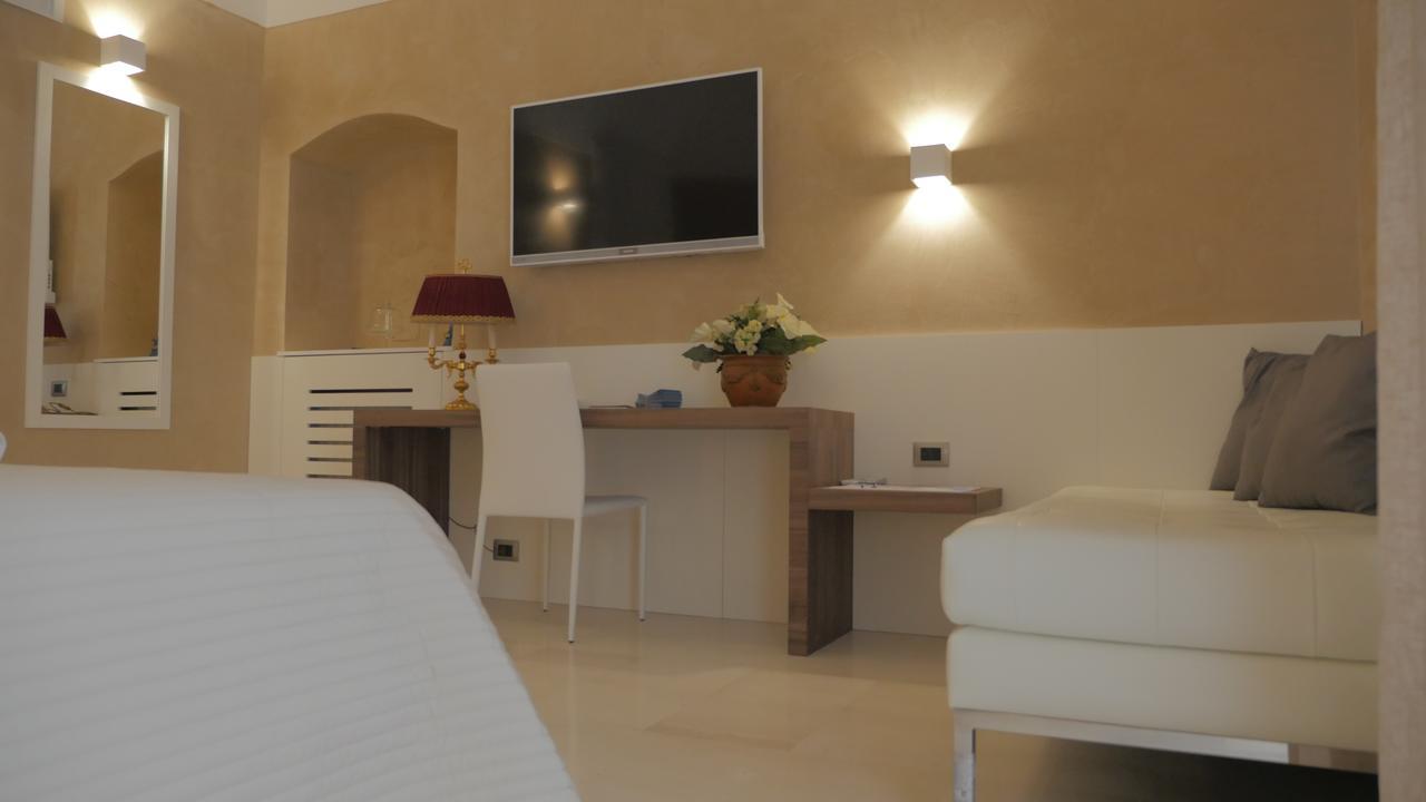 Borgo Marsala Bed and Breakfast Trani Exteriör bild
