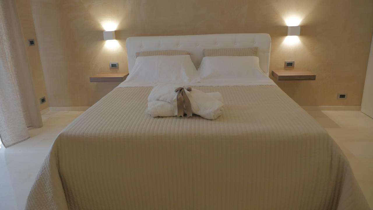 Borgo Marsala Bed and Breakfast Trani Exteriör bild